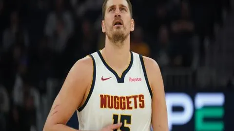 “C罗补时造点，指派马内操刀引争议，47人点亮，136条热议评论”